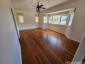 3310 Halelani Dr in Honolulu, HI - Building Photo - Building Photo