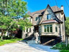 185 Parkview Ave in Toronto, ON - Building Photo - Building Photo