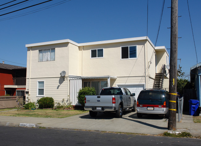 2365-69 Esmond Ave in Richmond, CA - Building Photo - Building Photo