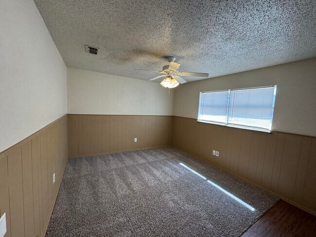 2114 40th St in Lubbock, TX - Building Photo - Building Photo