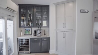 15 Waban St in Wellesley, MA - Building Photo - Building Photo