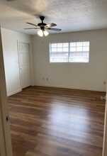 111 Chicago Ave, Unit 113 Chicago Ave in Nederland, TX - Building Photo - Building Photo