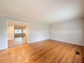 4930 E 2nd St S in Tulsa, OK - Building Photo - Building Photo