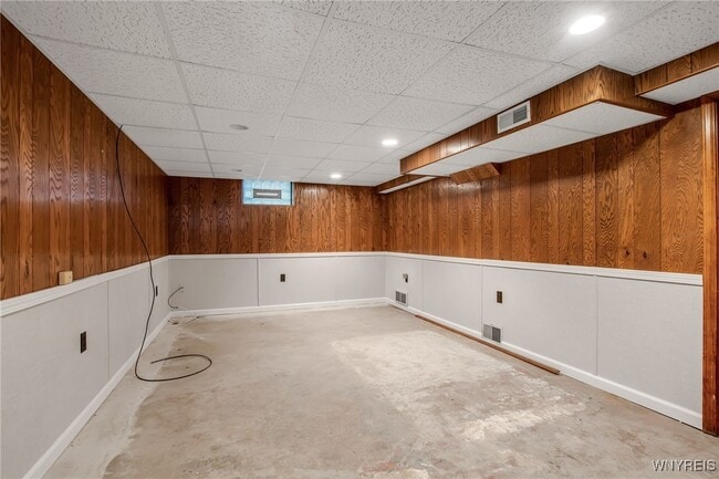 property at 21 Waverly Ave