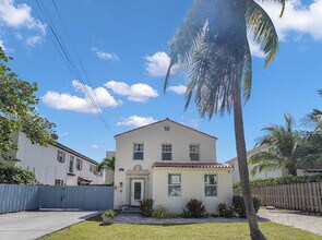 910 NE 2nd Ave in Delray Beach, FL - Building Photo - Building Photo