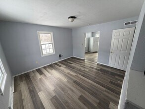 863-863 N Central Dr in Lorain, OH - Building Photo - Building Photo