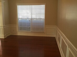 5894 Crimson Oak Ct in Harrisburg, NC - Building Photo - Building Photo