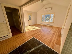 4502 State Rt 17B in Callicoon, NY - Building Photo - Building Photo