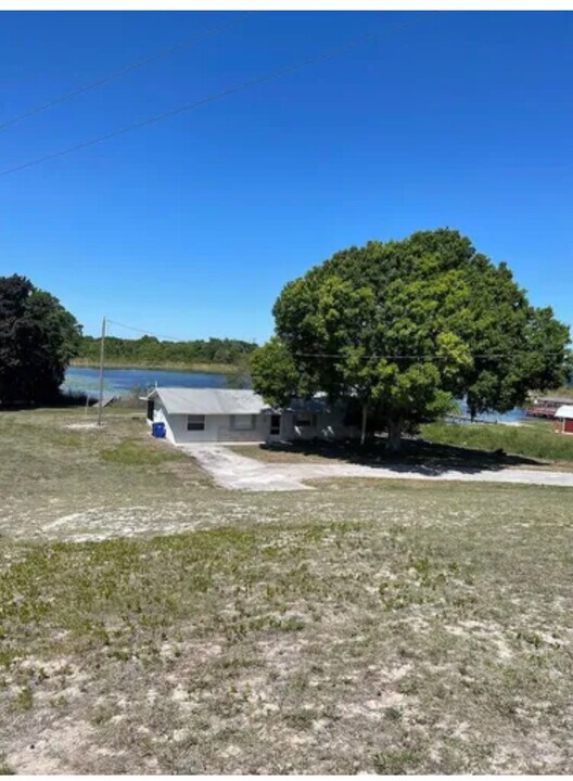 125 Danbar Dr in Lake Placid, FL - Building Photo