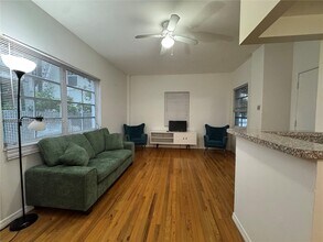 1525 Pennsylvania Ave in Miami Beach, FL - Building Photo - Building Photo