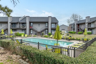 Hickory Grove in Broken Arrow, OK - Building Photo - Building Photo