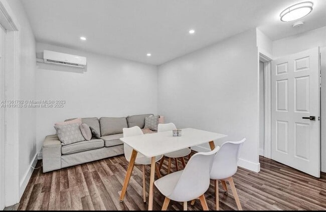 property at 685 SW 7th Terrace