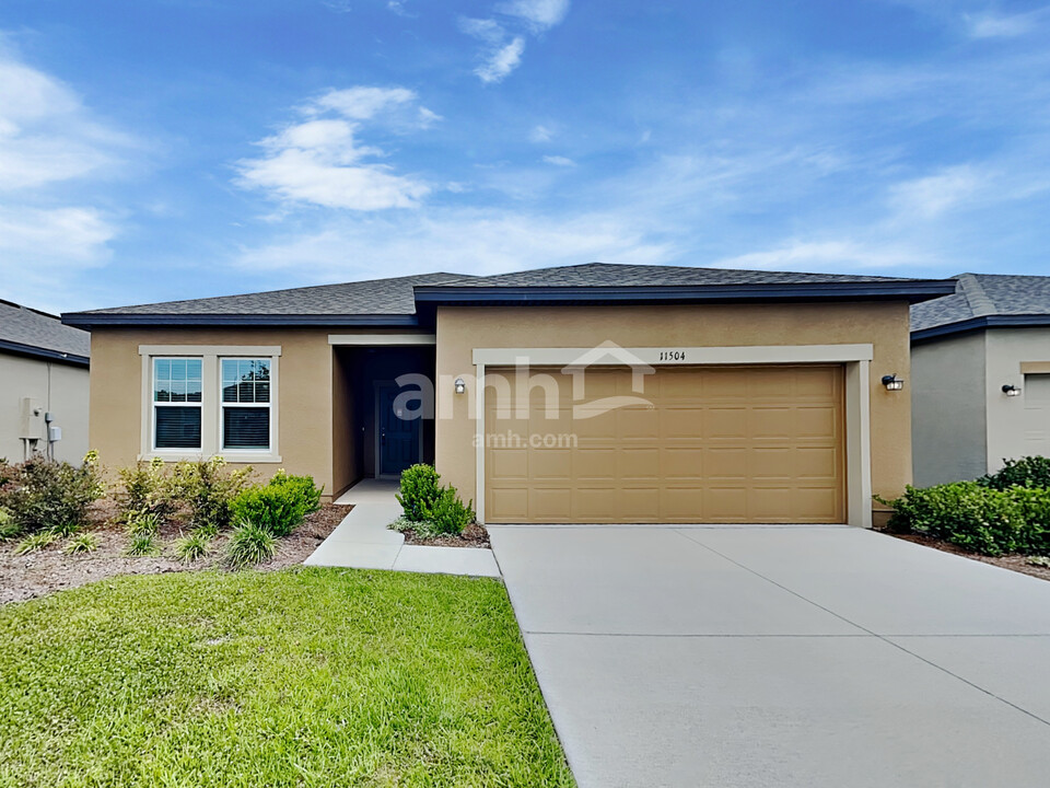 11504 Pace Bend Ct in Gibsonton, FL - Building Photo