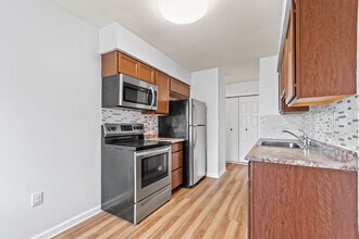 66 Banner Ct in Evesham, NJ - Building Photo - Building Photo