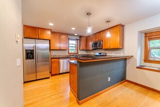 6901 California Ave SW in Seattle, WA - Building Photo - Building Photo