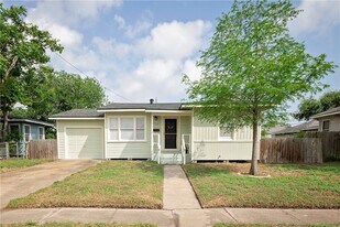 726 Anderson St in Corpus Christi, TX - Building Photo