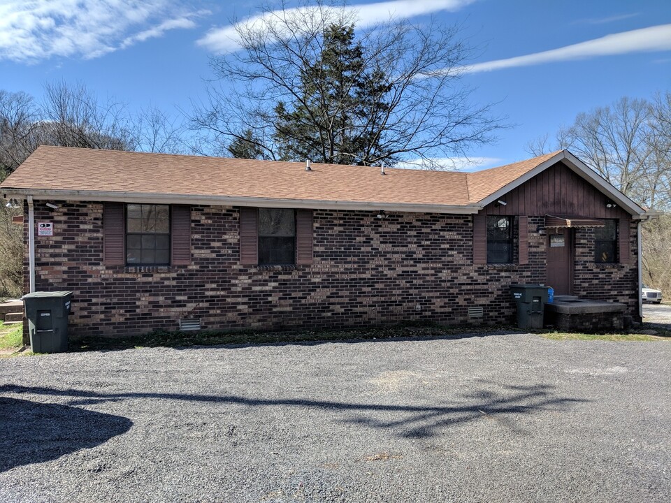 1314 Tulip Grove Rd in Nashville, TN - Foto de edificio