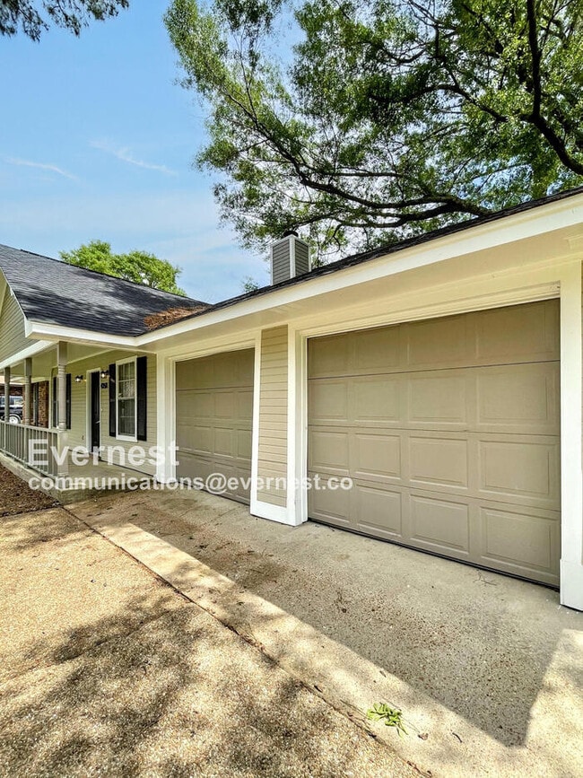 4350 Redwood Cir in Jackson, MS - Building Photo - Building Photo