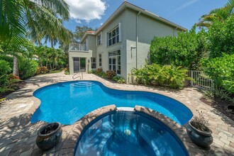 257 Spoonbill Ln N in Jupiter, FL - Building Photo - Building Photo