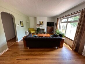 732 Loma Vista Dr NE in Albuquerque, NM - Building Photo - Building Photo