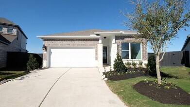 302 Pure Parsley Path in Richmond, TX - Building Photo - Building Photo