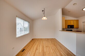 2963 Saganashkee Ln in Naperville, IL - Building Photo - Building Photo