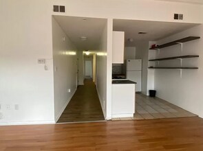 1407 E Carson St in Pittsburgh, PA - Building Photo - Building Photo