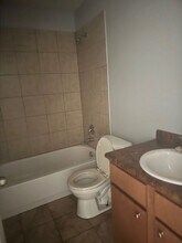 570 Sterling Price St in Tatum, TX - Foto de edificio - Building Photo