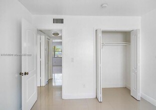 552 NE 61st St in Miami, FL - Building Photo - Building Photo