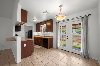 2618 Berkeley Ave in Austin, TX - Building Photo - Building Photo