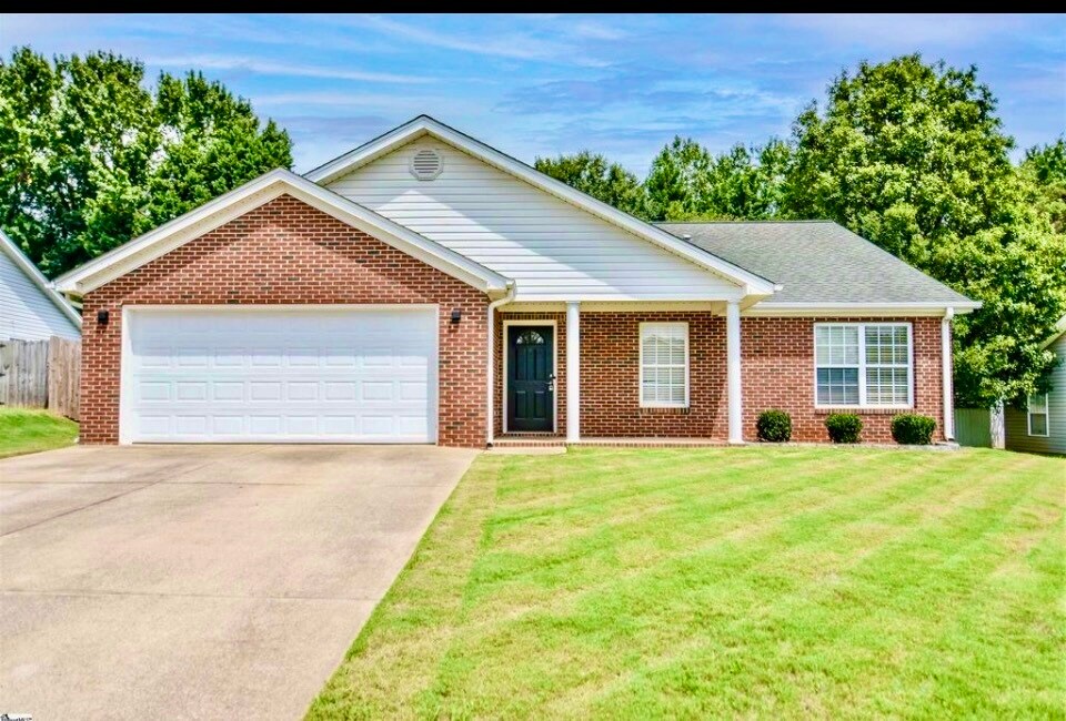 27 Sweetland Ct in Greenville, SC - Building Photo