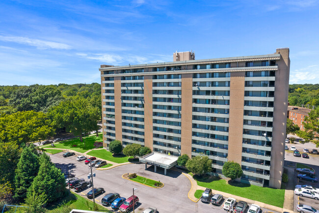 Glendale Park Apartments in Memphis, TN - Building Photo - Building Photo