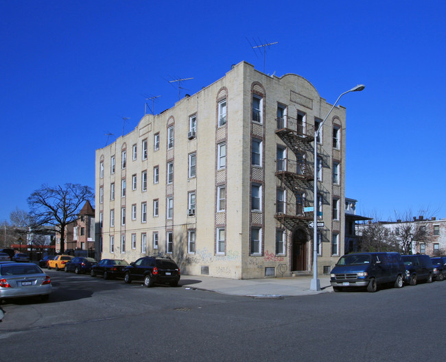 1726 84th St in Brooklyn, NY - Foto de edificio - Building Photo