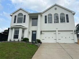 4105 Windswept Dr in Montgomery, TX - Building Photo