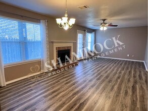 100 Pleasant Grove Ln in Waco, TX - Building Photo - Building Photo