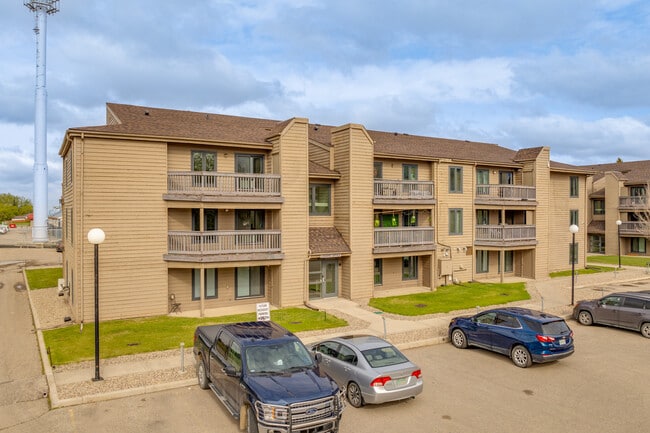 Canvas in Regina, SK - Building Photo - Building Photo