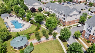 Cornerstone Columns in Lynchburg, VA - Foto de edificio - Building Photo