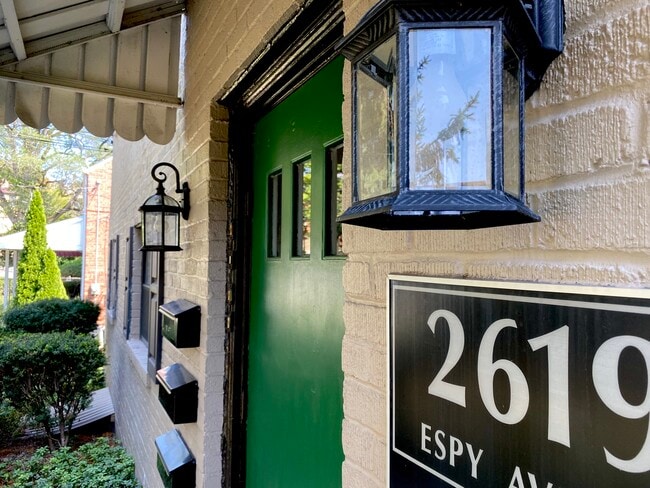 2619 Espy Ave, Unit 2 in Pittsburgh, PA - Foto de edificio - Building Photo