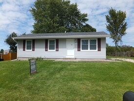 2323 E Bearfield Subdivision in Columbia, MO - Building Photo