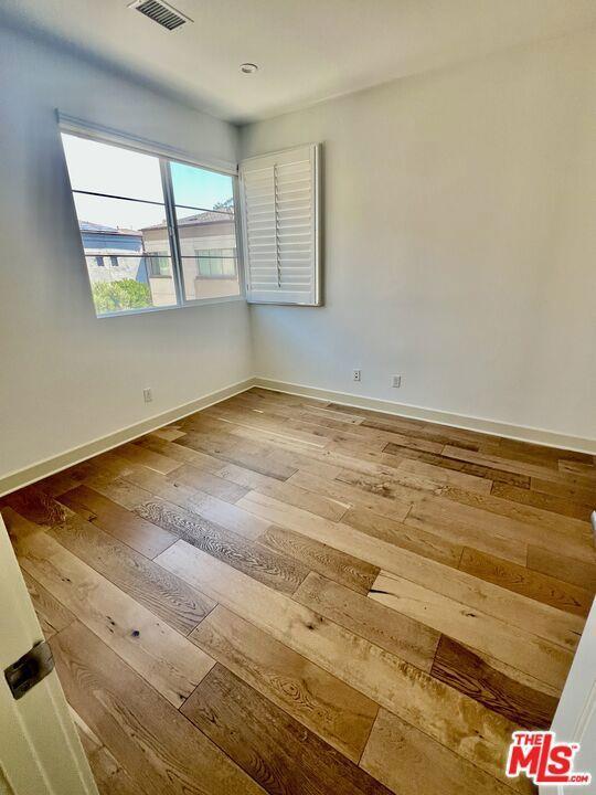 property at 5849 S Sparrow Ct