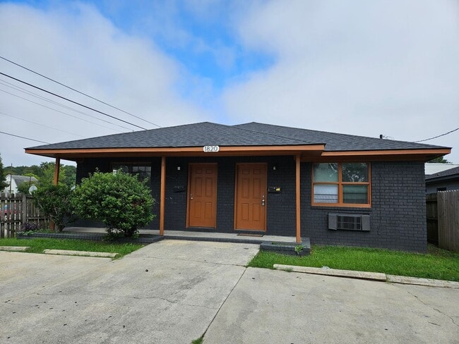 1820 Iris St in North Charleston, SC - Building Photo - Building Photo