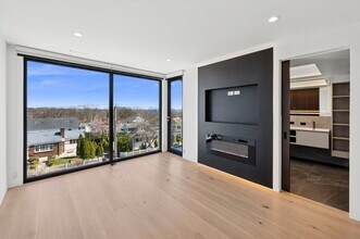 71 Dean St in Stamford, CT - Building Photo - Building Photo