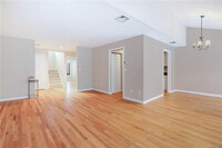 173 Birchwood Cl in Chappaqua, NY - Building Photo - Building Photo