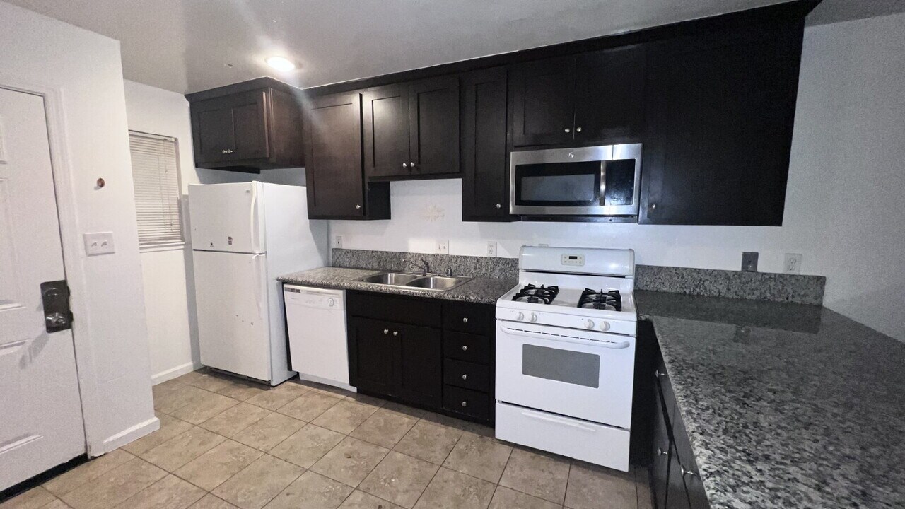 1116 Evelyn Ln in Sacramento, CA - Building Photo