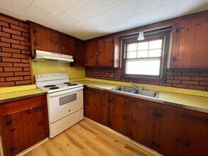 147 Dewey Ave in Pittsfield, MA - Building Photo - Building Photo