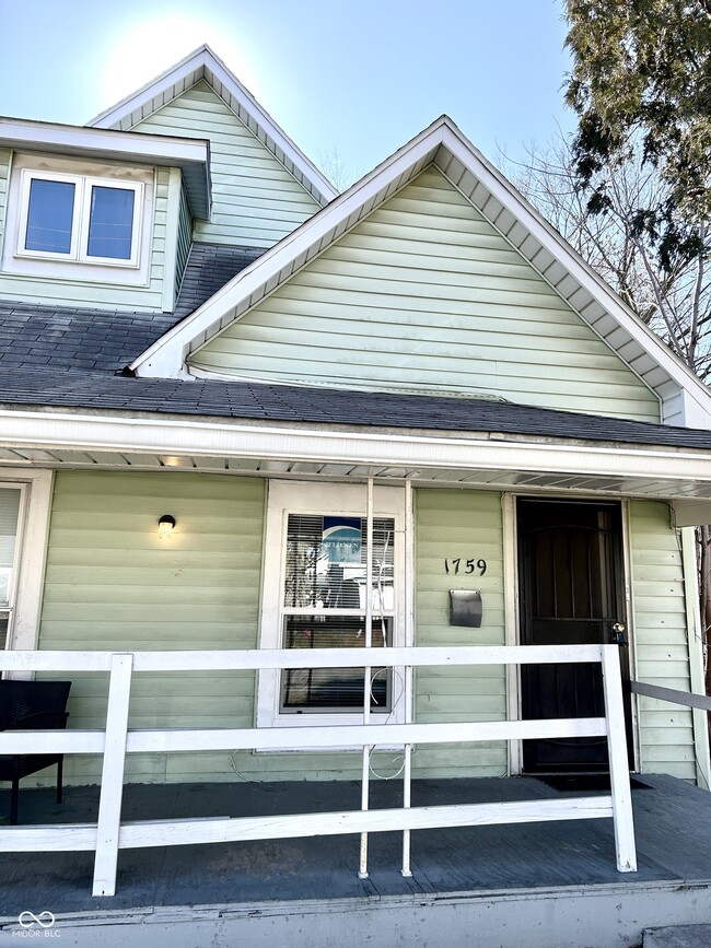 property at 1759 Howard St
