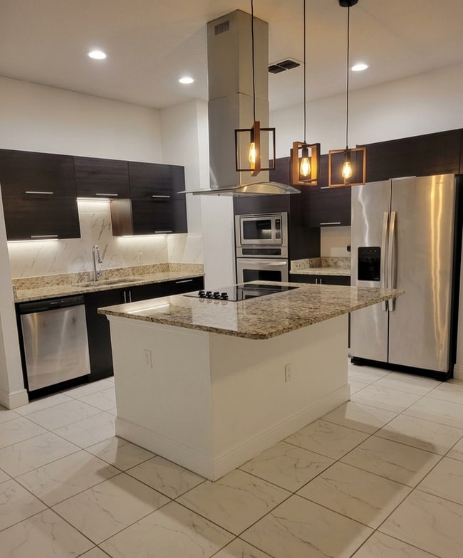 property at 5 Flatfish Dr