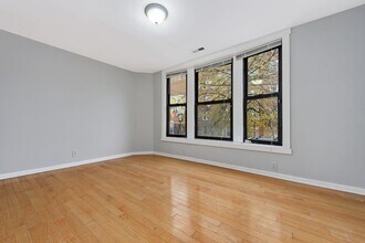 2606 W Le Moyne St in Chicago, IL - Building Photo - Building Photo
