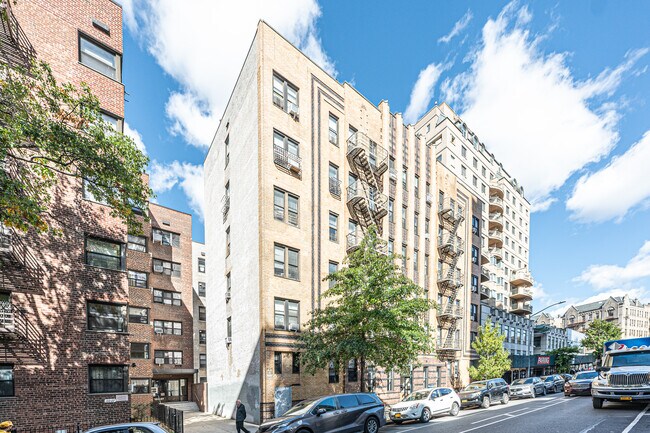 13333 Sanford Ave in Flushing, NY - Building Photo - Building Photo