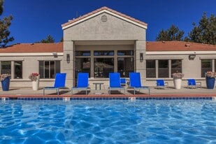 Sagecliff Apartments in Reno, NV - Building Photo